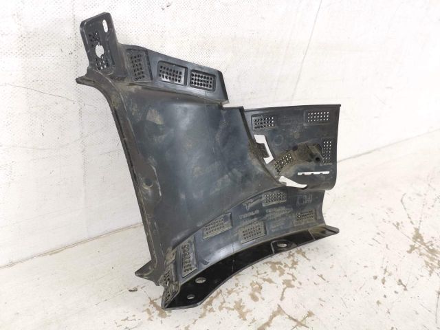 bontott TESLA Model Y Bal első Lökhárító Tartó (Műanyag)