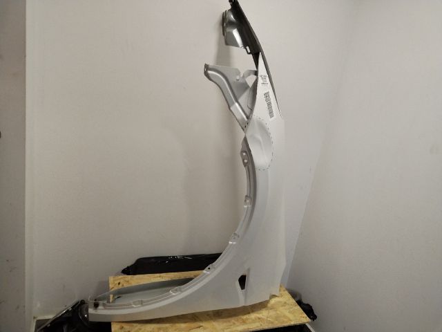 bontott TESLA Model Y Bal első Sárvédő