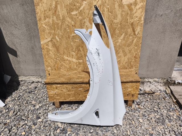 bontott TESLA Model Y Bal első Sárvédő