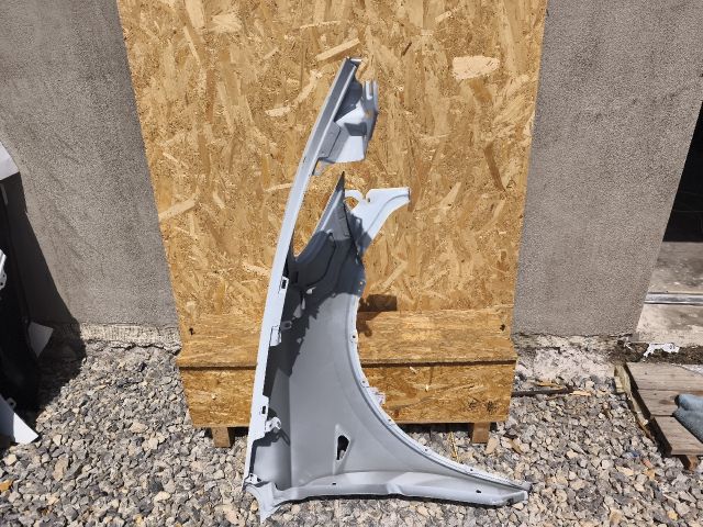 bontott TESLA Model Y Bal első Sárvédő