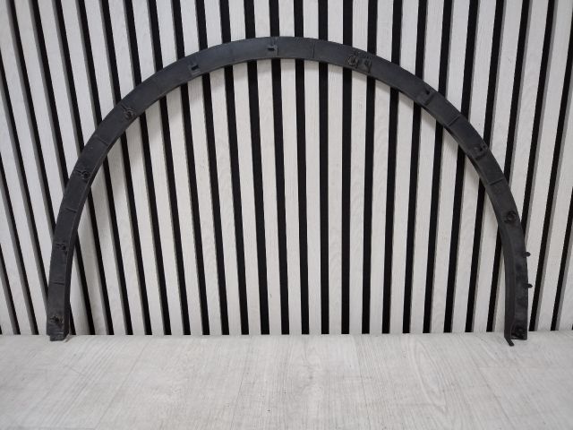 bontott TESLA Model Y Bal Levélrács Záróvég