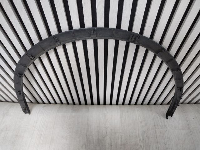 bontott TESLA Model Y Bal Levélrács Záróvég