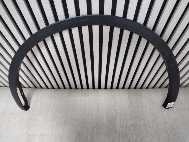 bontott TESLA Model Y Bal Levélrács Záróvég