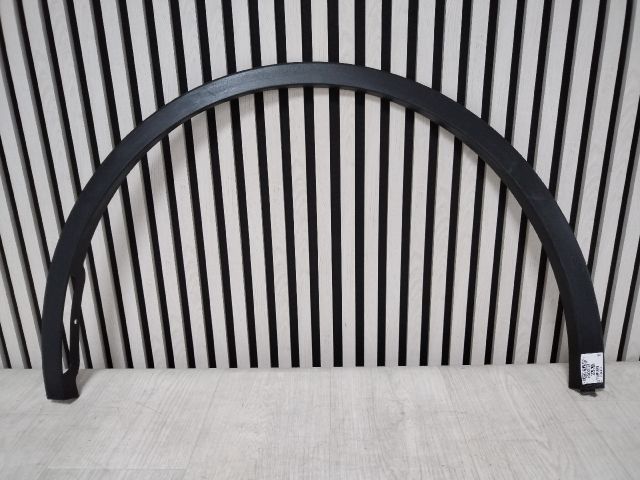 bontott TESLA Model Y Bal Levélrács Záróvég