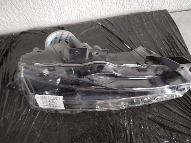 bontott TESLA Model Y Bal Nappali Menetfény