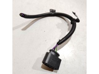 bontott TESLA Model Y Csatlakozó