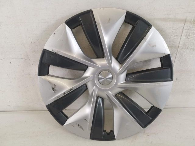 bontott TESLA Model Y Dísztárcsa (1 db)