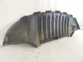 bontott TESLA Model Y Első Lökhárító Alsó Tálca