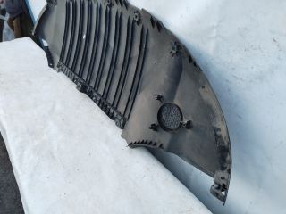 bontott TESLA Model Y Első Lökhárító Alsó Tálca