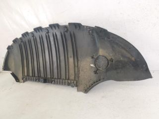 bontott TESLA Model Y Első Lökhárító Alsó Tálca