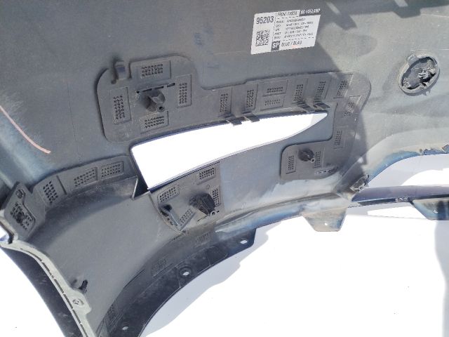 bontott TESLA Model Y Első Lökhárító (Üresen)