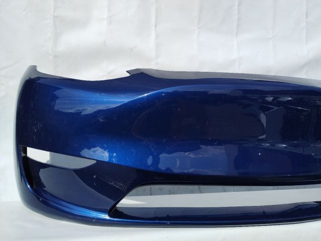 bontott TESLA Model Y Első Lökhárító (Üresen)