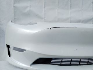 bontott TESLA Model Y Első Lökhárító (Üresen)