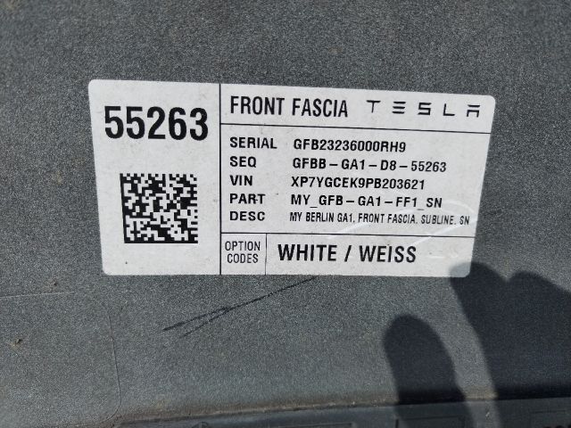 bontott TESLA Model Y Első Lökhárító (Üresen)