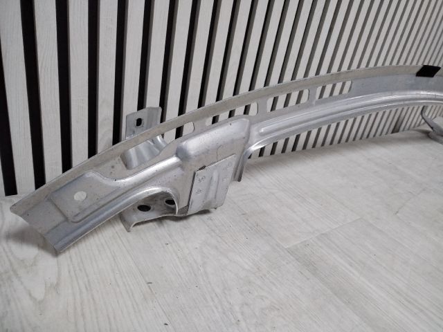 bontott TESLA Model Y Alsó Összekötő