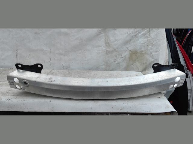 bontott TESLA Model Y Hátsó Lökhárító Merevítő (Fém)