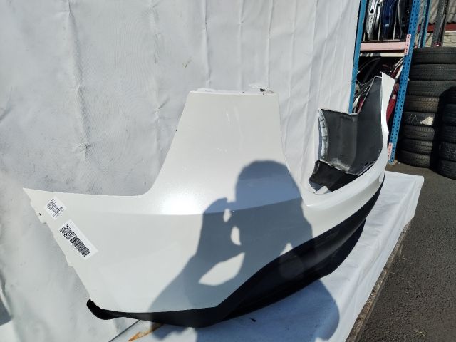 bontott TESLA Model Y Hátsó Lökhárító (Üresen)