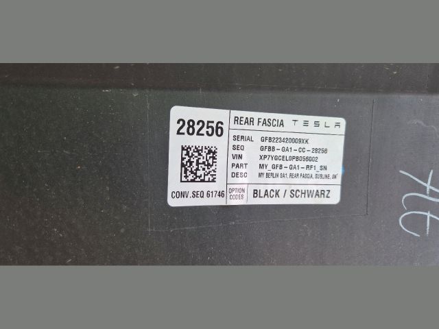 bontott TESLA Model Y Hátsó Lökhárító (Üresen)