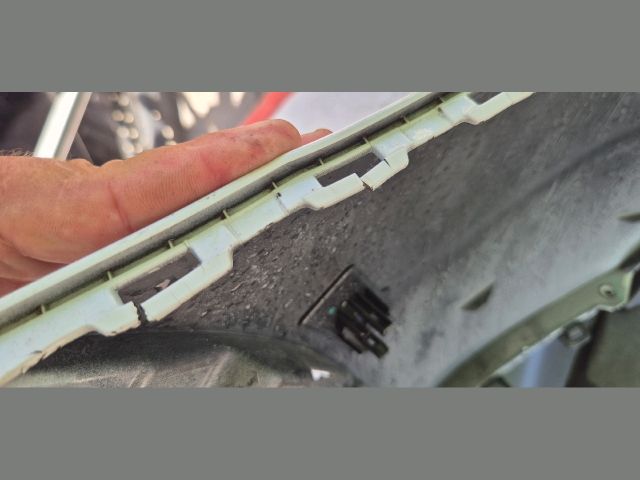 bontott TESLA Model Y Hátsó Lökhárító (Üresen)