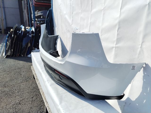 bontott TESLA Model Y Hátsó Lökhárító (Üresen)