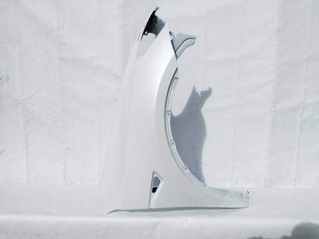 bontott TESLA Model Y Jobb első Sárvédő