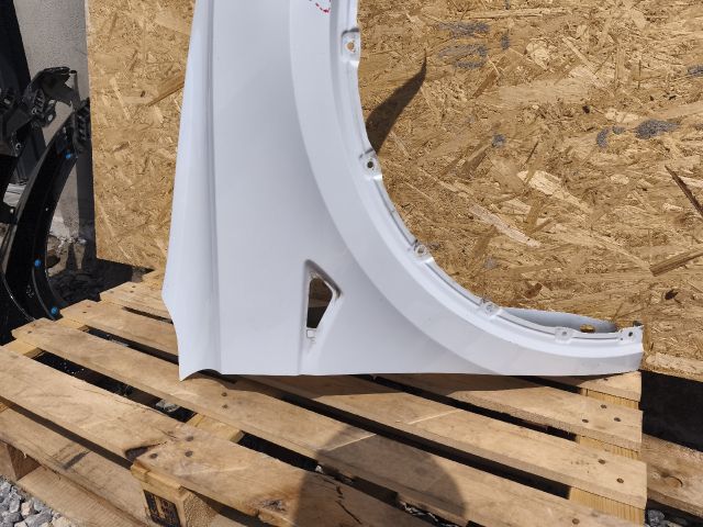 bontott TESLA Model Y Jobb első Sárvédő