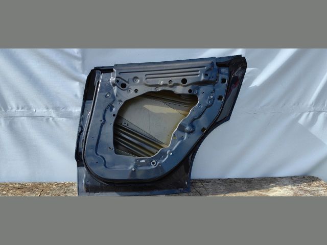 bontott TESLA Model Y Jobb hátsó Ajtó (Üres lemez)