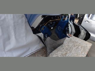 bontott TESLA Model Y Jobb hátsó Ajtó (Üres lemez)