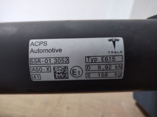 bontott TESLA Model Y Vonóhorog