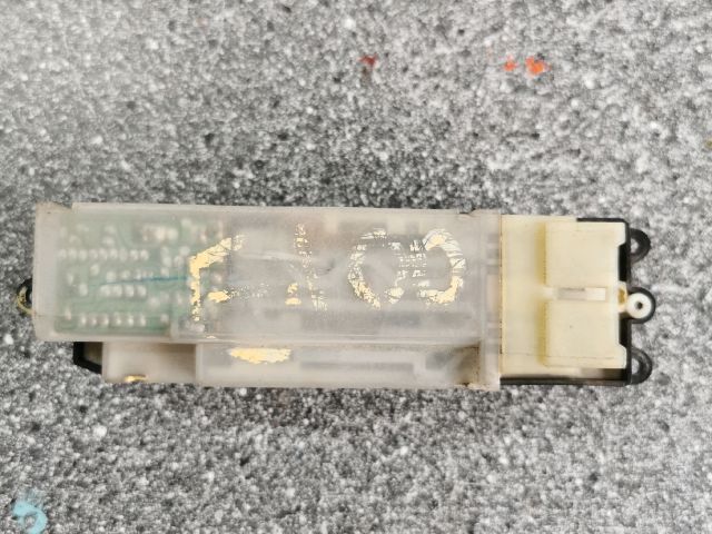 bontott TOYOTA 4 RUNNER Bal első Ablakemelő Kapcsoló