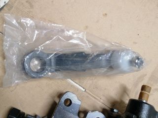 bontott TOYOTA 4 RUNNER Kormánymű Szervós