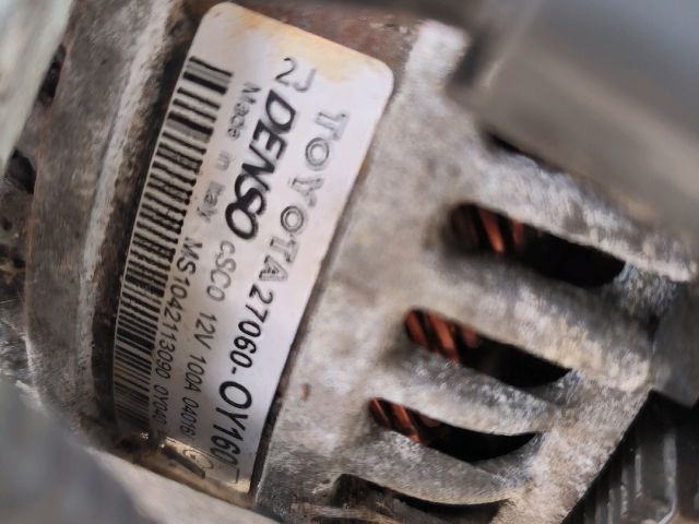 bontott TOYOTA AURIS Generátor