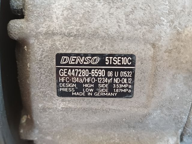 bontott TOYOTA AURIS Klímakompresszor