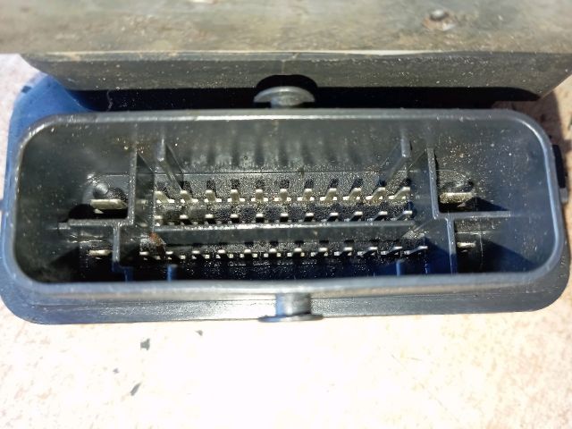 bontott TOYOTA AURIS ABS Kocka