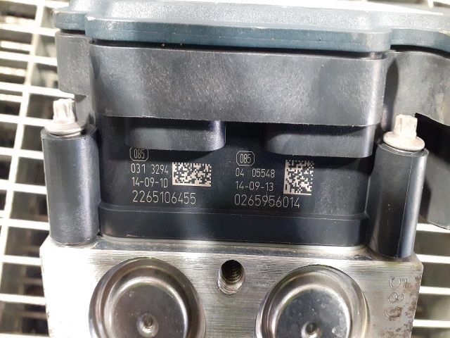 bontott TOYOTA AURIS ABS Kocka