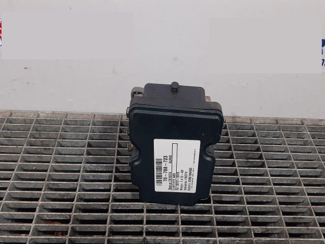 bontott TOYOTA AURIS ABS Kocka