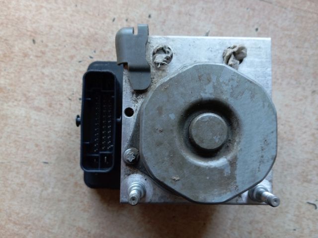 bontott TOYOTA AURIS ABS Kocka