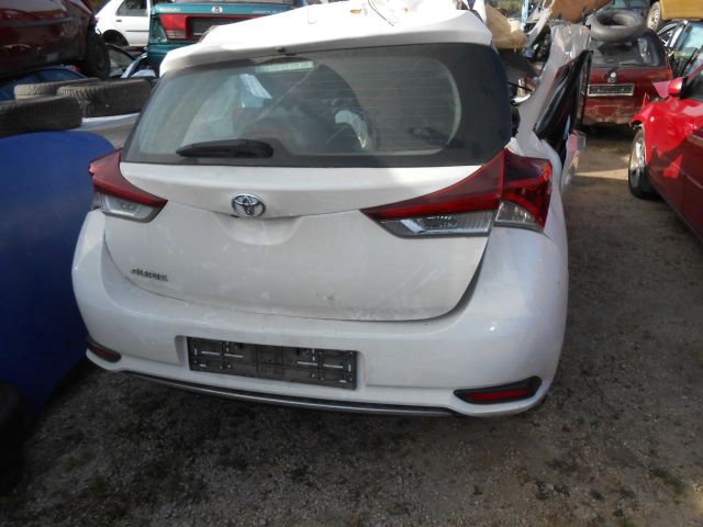 bontott TOYOTA AURIS ABS Kocka