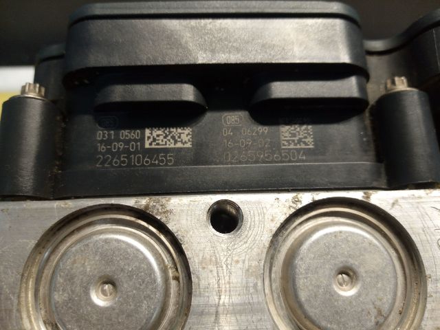 bontott TOYOTA AURIS ABS Kocka