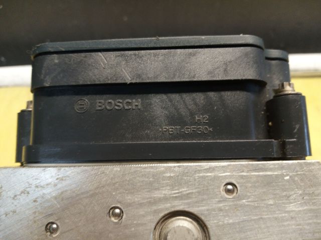 bontott TOYOTA AURIS ABS Kocka