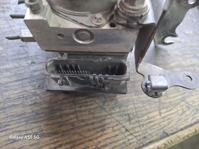 bontott TOYOTA AURIS ABS Kocka