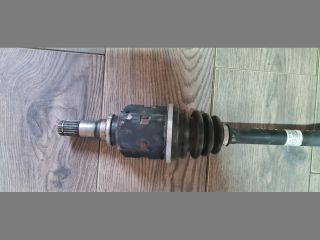 bontott TOYOTA AURIS Bal Féltengely