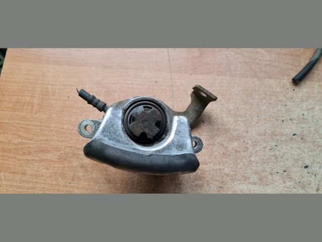 bontott TOYOTA AURIS Bal hátsó Féknyereg Munkahengerrel