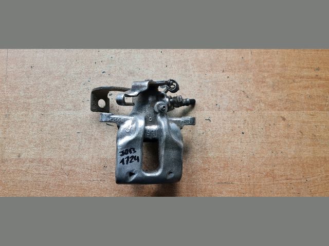 bontott TOYOTA AURIS Bal hátsó Féknyereg Munkahengerrel