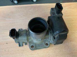 bontott TOYOTA AURIS Fojtószelep (Elektromos)