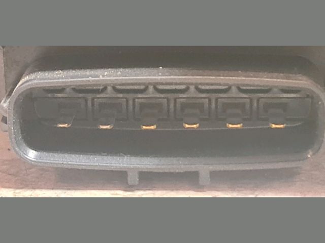 bontott TOYOTA AURIS Fojtószelep (Elektromos)