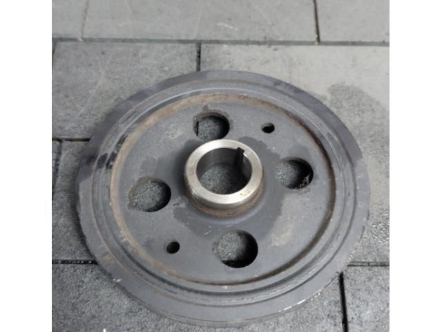 bontott TOYOTA AURIS Főtengely Szíjtárcsa