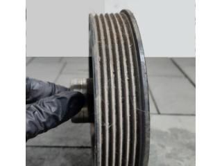 bontott TOYOTA AURIS Főtengely Szíjtárcsa