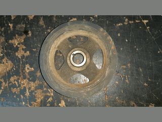 bontott TOYOTA AURIS Főtengely Szíjtárcsa