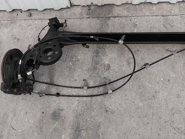 bontott TOYOTA AURIS Hátsó Híd (Tárcsafékes)